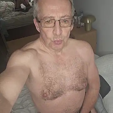 Snapshot of mann4u147 chatting on October 22, 10:13 pm mann4u147 online show from October 22, 10:13 pm