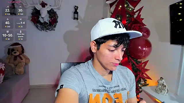  JacobMiller   online show from November 28, 5:32 am