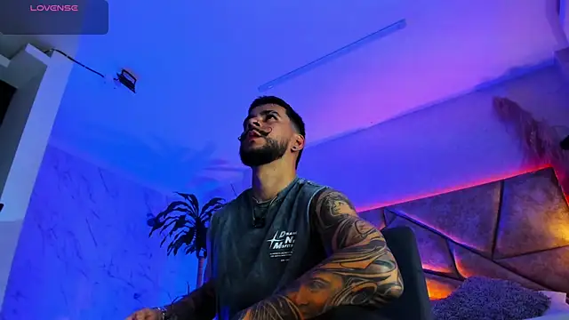 DickGriffith  online show from October 4, 12:43 pm