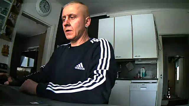 Teemu online show from March 1, 2:02 pm