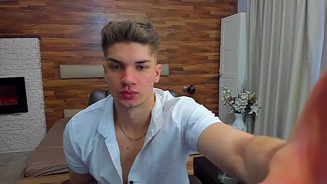 MaxKaiden online show from March 10, 6:08 am