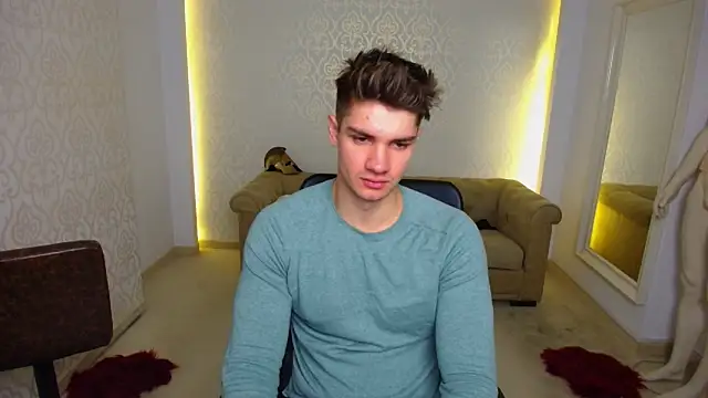 MaxKaiden online show from January 18, 6:26 am