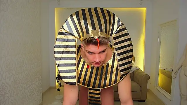 MaxKaiden online show from October 29, 6:05 am