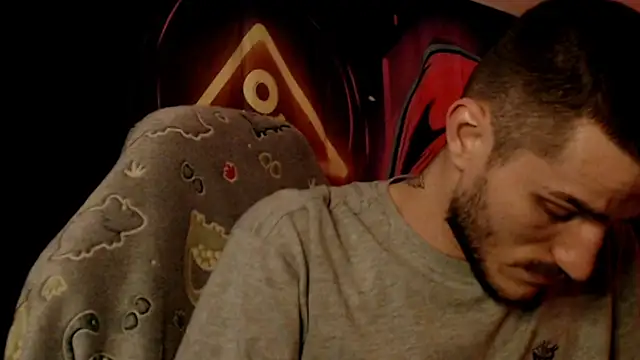 yoyoboy988 online show from January 7, 8:47 pm