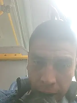 DON DOMADOR online show from March 12, 5:49 pm