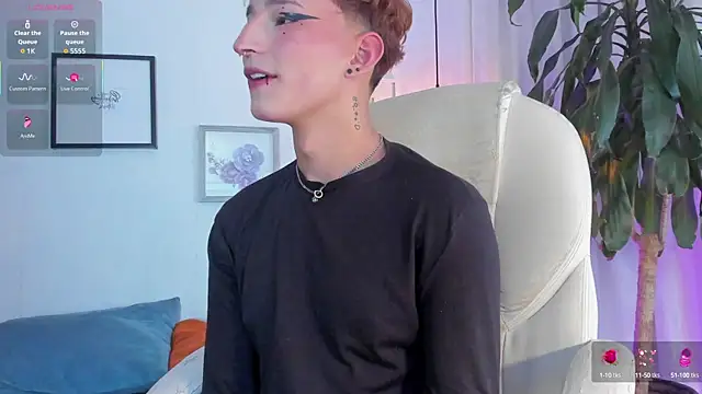 iiangel  online show from October 8, 3:44 am