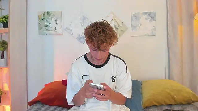 iiangel  online show from January 13, 3:00 am