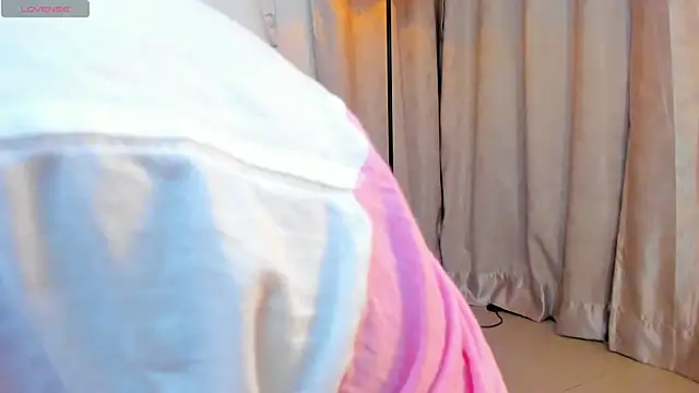 iiangel  online show from January 14, 3:22 am