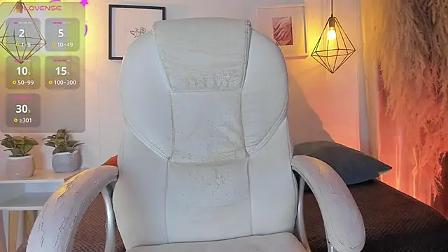 iiangel  online show from October 2, 3:10 am