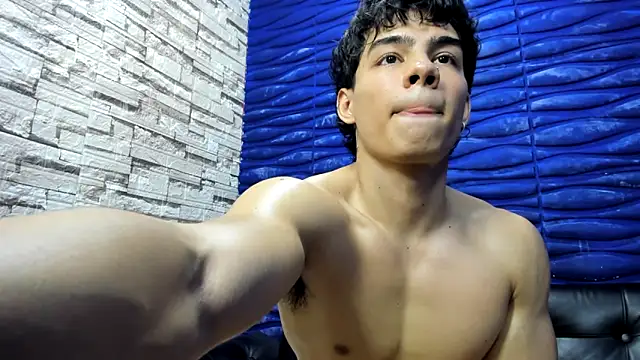 seigfried0 online show from February 15, 12:50 am