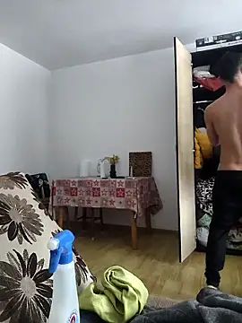 andreiiiii2025 online show from March 17, 9:45 am