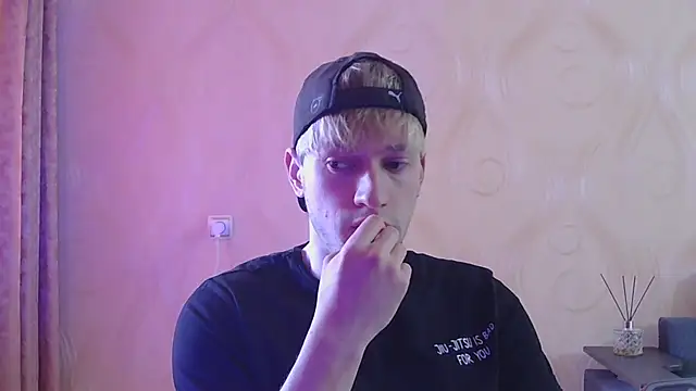 frama666 online show from April 24, 2:52 pm