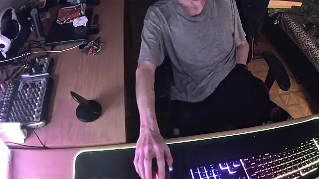 DerGeileLoveboy online show from October 2, 1:20 am