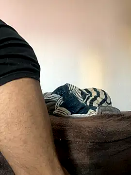 Erickhotddjots online show from November 18, 2:43 pm