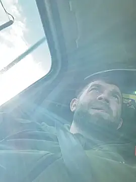 daniel21p online show from March 18, 3:22 pm