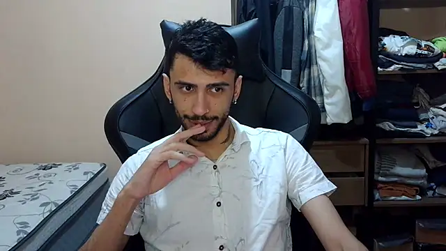 iendriw online show from February 21, 3:40 am