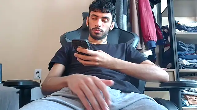 iendriw online show from April 29, 2:44 pm