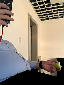 Mike8523 online show from November 1, 5:33 am