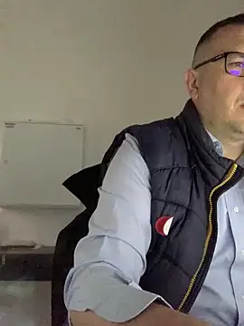 Mike8523 online show from April 3, 4:31 am