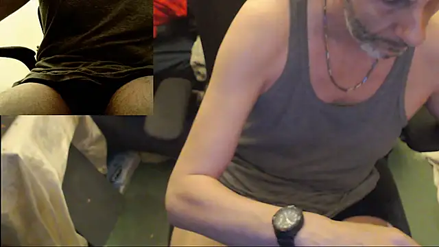 maxdaddy690 online show from March 31, 8:54 pm