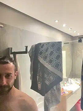 gryzoon online show from December 3, 11:55 pm