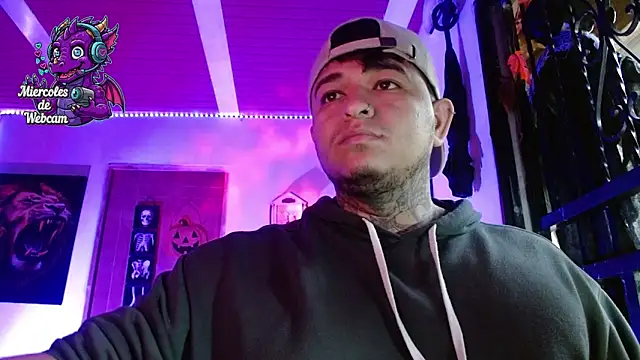 Snapshot of Strip_Classes_Col chatting on October 8, 3:05 pm Strip Classes Col online show from October 8, 3:05 pm