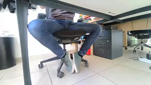 GM51-1988 online show from April 8, 3:32 pm