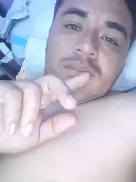 Snapshot of candy_-_king chatting on March 4, 10:49 pm candy - king online show from March 4, 10:49 pm