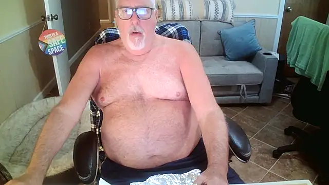 superbearboss online show from June 3, 4:23 pm