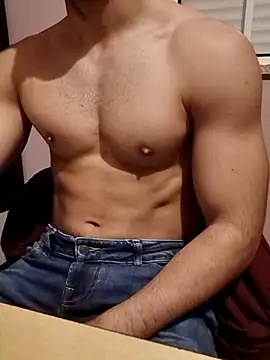 LucianDraven online show from March 8, 1:48 am