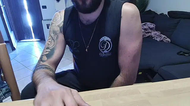 maialinofriuli online show from September 25, 2:05 pm