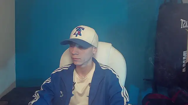Snapshot of Burperking420_ chatting on October 21, 9:50 pm Burperking420 online show from October 21, 9:50 pm