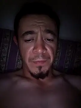 Snapshot of Thunderbolt121 chatting on September 28, 10:41 pm Thunderbolt121 online show from September 28, 10:41 pm