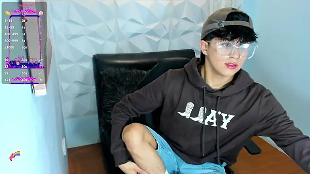 Snapshot of Sam_Daves chatting on September 15, 3:57 pm Sam Daves online show from September 15, 3:57 pm