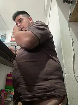 elninio poya online show from December 4, 8:05 pm