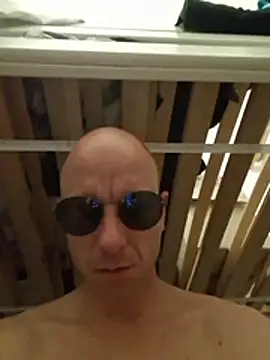 svenpfeifer online show from April 17, 11:18 pm