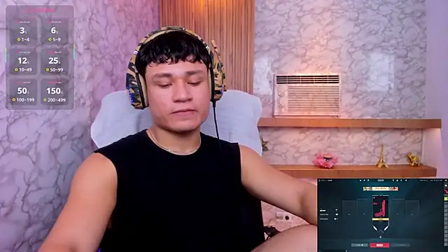 AndrewPeach  online show from January 8, 9:20 pm