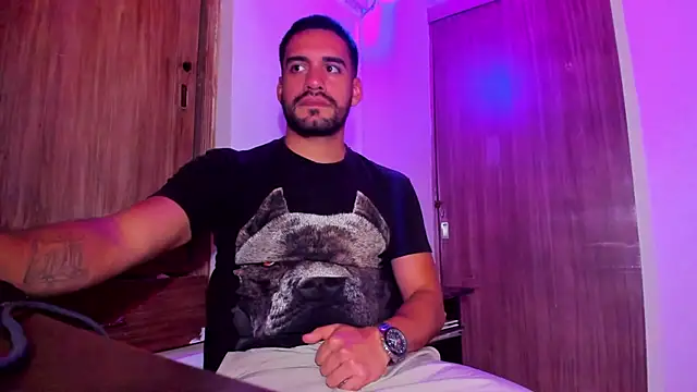 Leon  Hart  online show from March 20, 6:20 pm