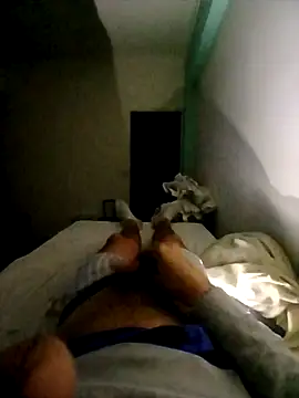 Snapshot of kredazzbigdick chatting on October 14, 3:13 am kredazzbigdick online show from October 14, 3:13 am