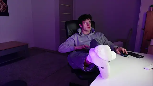 Brad Holloway online show from November 30, 6:37 am