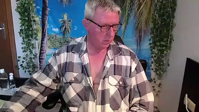 JamesBauer online show from December 1, 5:54 am