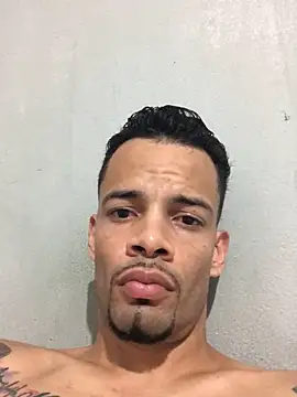 HenriquePhn online show from May 7, 9:04 pm