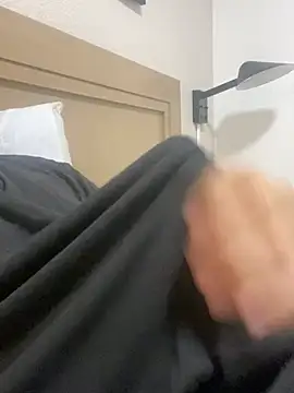 yourinternetboyfriend online show from January 16, 3:42 am