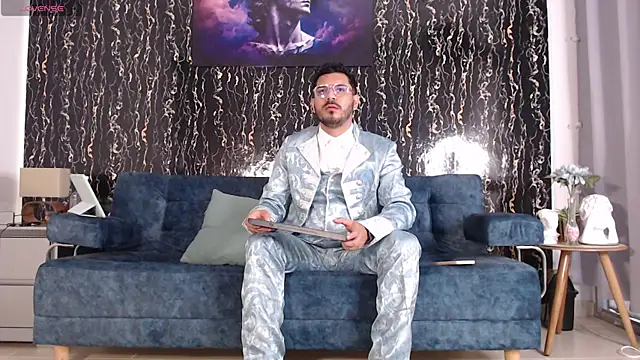 samuelcoopeer online show from November 13, 1:16 pm