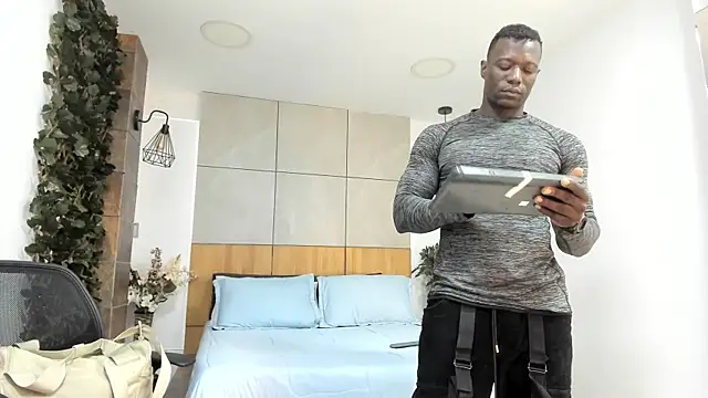 MarcusBlack  online show from January 14, 12:43 pm