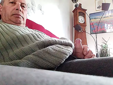 Vince072 online show from March 30, 11:22 am