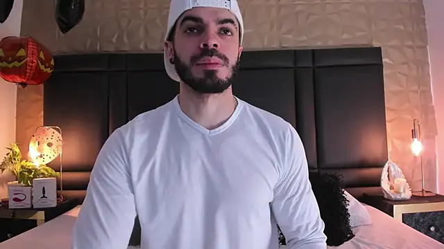 AxelThompson  online show from October 16, 12:24 pm