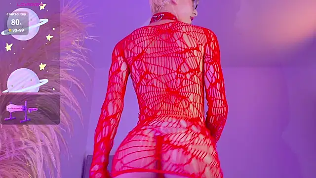 liiamluna  online show from November 26, 9:34 am