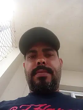 jfgustavo001 online show from January 7, 3:39 pm