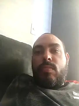 jfgustavo001 online show from February 1, 5:33 pm